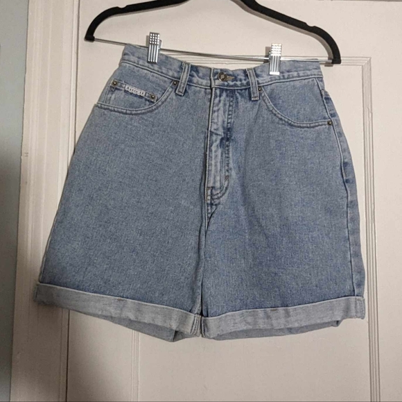 Vintage lightwash Route 66 high-waisted denim shorts - Picture 2 of 4